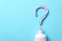 How Does Teeth Whitening Toothpaste Work?