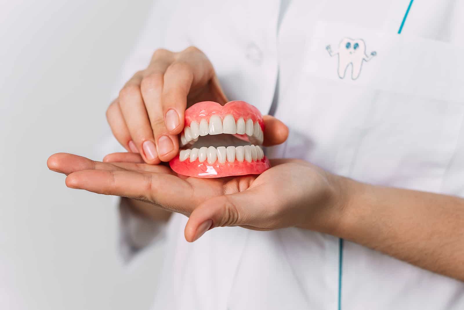 Dentures vs. Dental Implants
